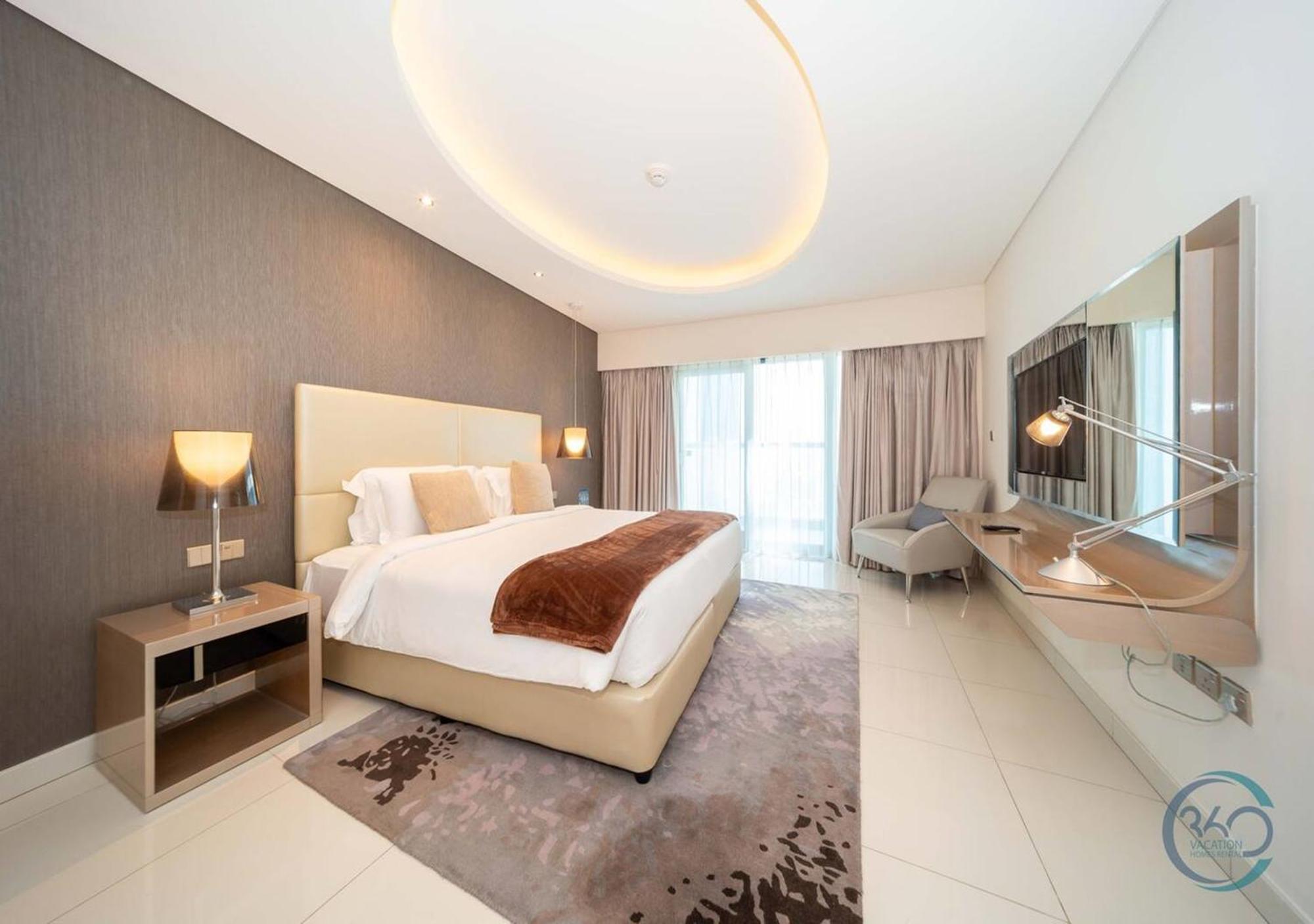 Spacious 1br In Damac Paramount Towers Bb *