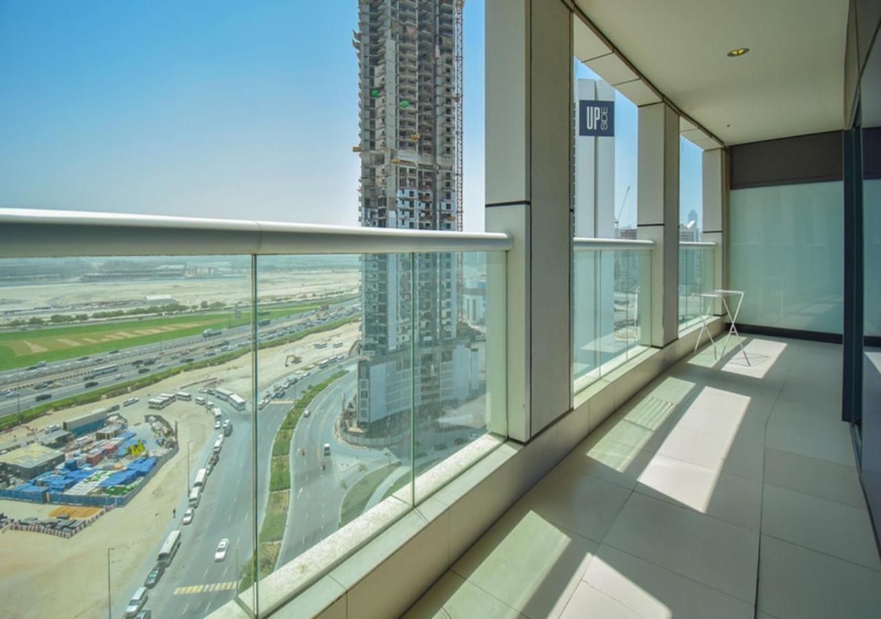 Apartment Spacious 1br In Damac Paramount Towers Bb Dubai